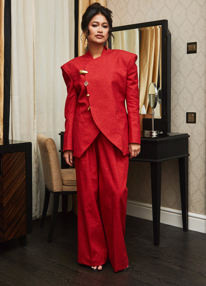 Rhea in Red